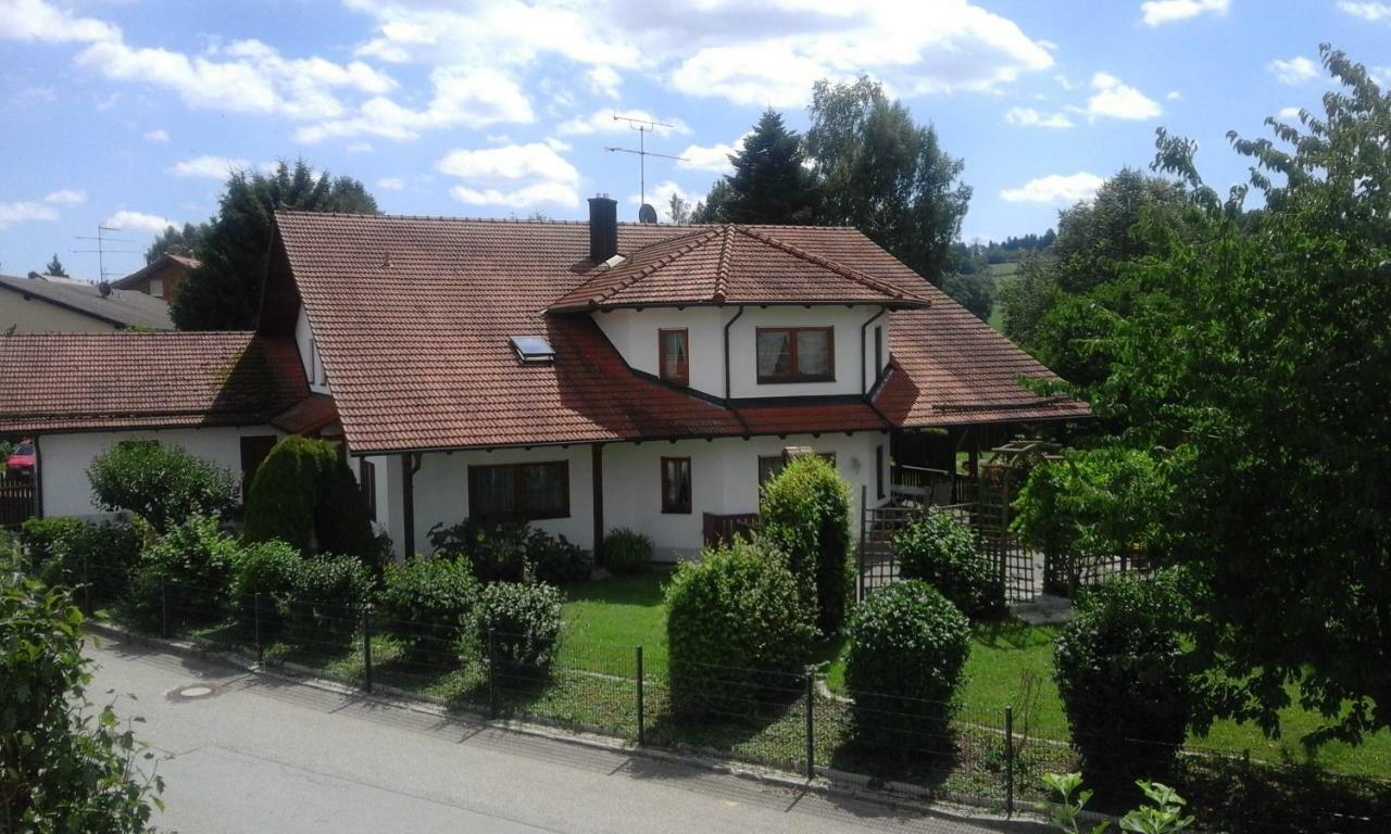 Auszeit-Wohnungen Aidenbach Bagian luar foto