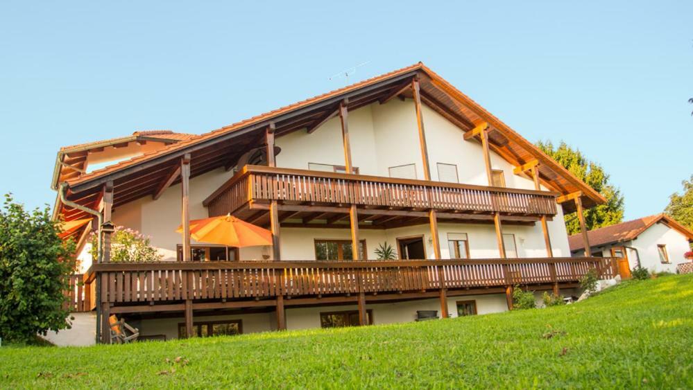 Auszeit-Wohnungen Aidenbach Bagian luar foto